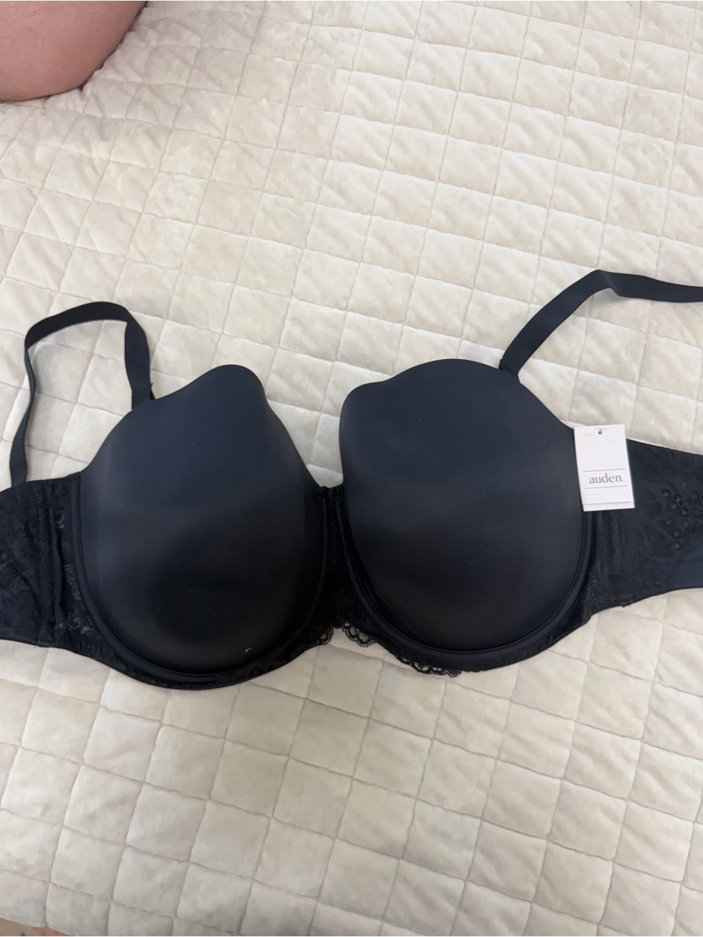 NWT Auden lightly lined strapless bra